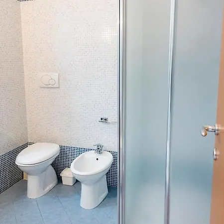 M329 - Marcelli, Bilocale Con Giardino E Garage *