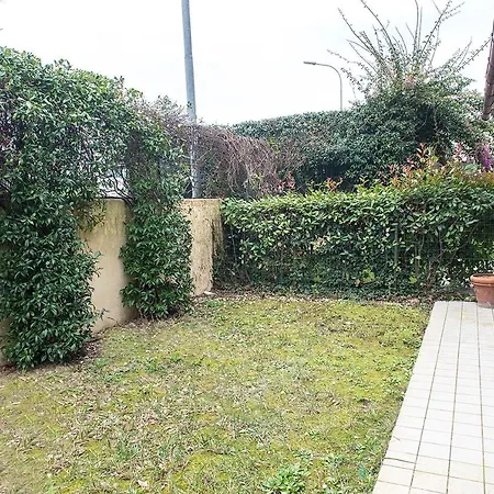 M329 - Marcelli, Bilocale Con Giardino E Garage Marcelli