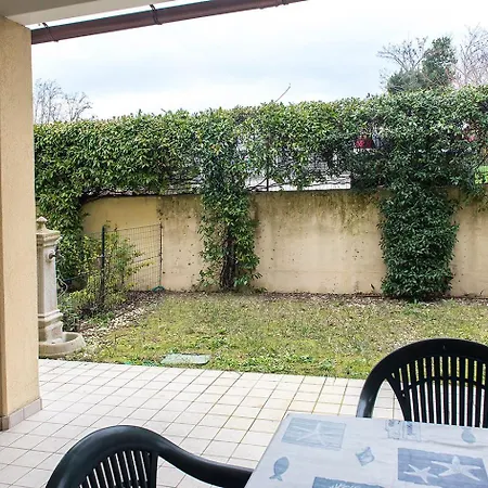 M329 - Marcelli, Bilocale Con Giardino E Garage